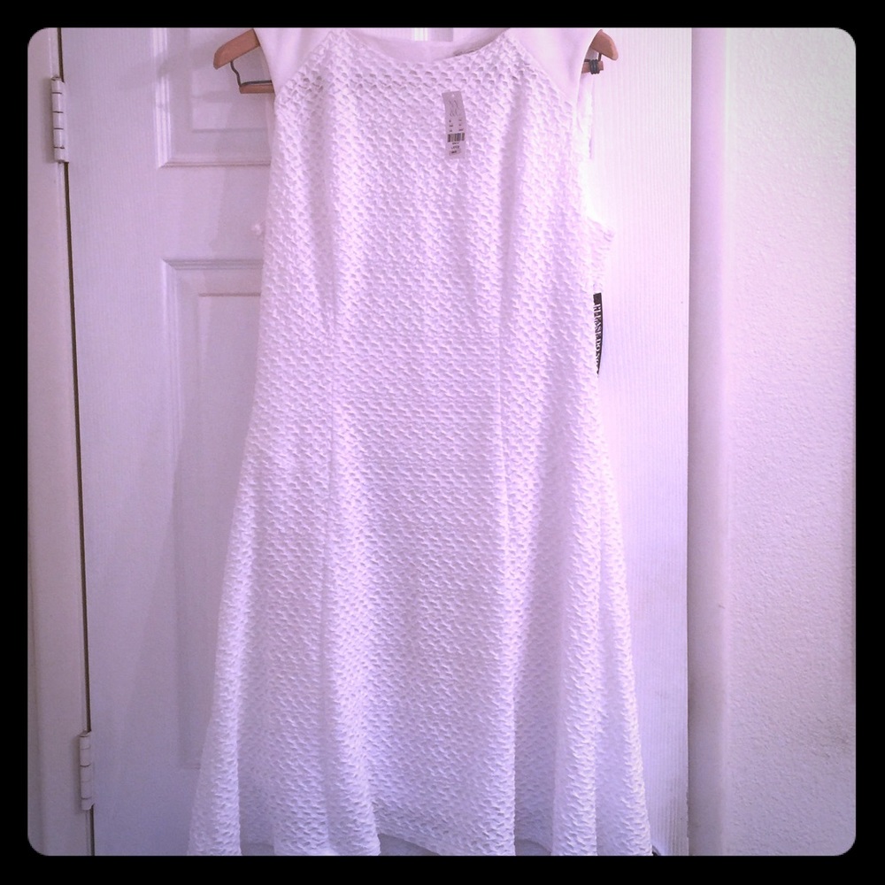 💐NY&Co White Textured Fit & Flare Dress
